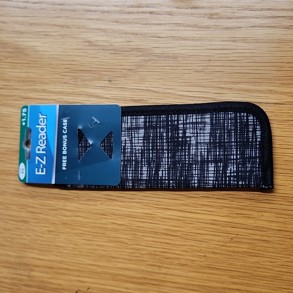 Soft eye glasses case